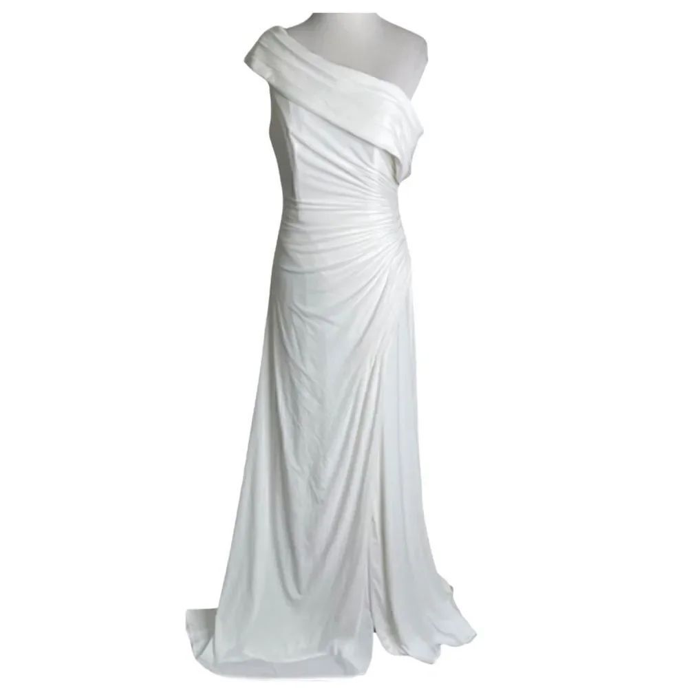 Ieena Long White Off Shoulder Gown Sz 4